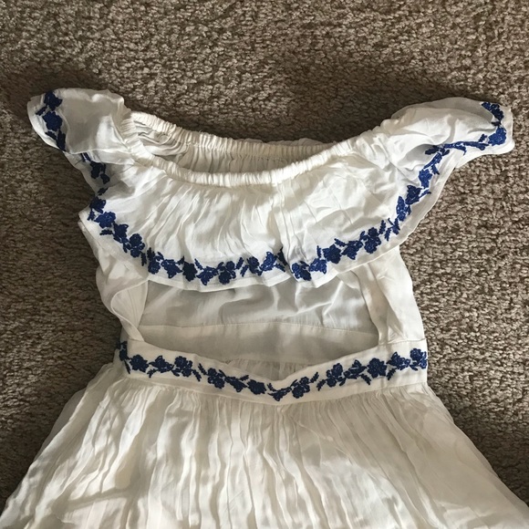 The Jetset Diaries Pompeii Off Shoulder Dress - Picture 9 of 10